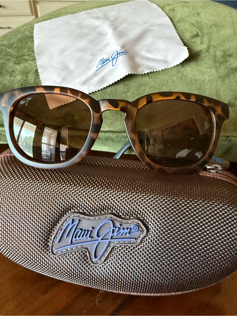 Maui Jim Sunglasses Matte Tortoise Pattern Frame Bronze Lenses Never Worn